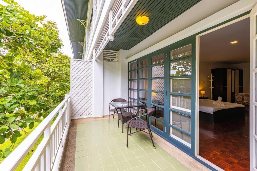 4 Bedroom Townhouse In Great Location! HHQ Buitenkant foto