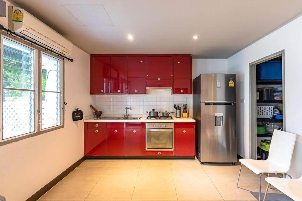 4 Bedroom Townhouse In Great Location! HHQ Buitenkant foto