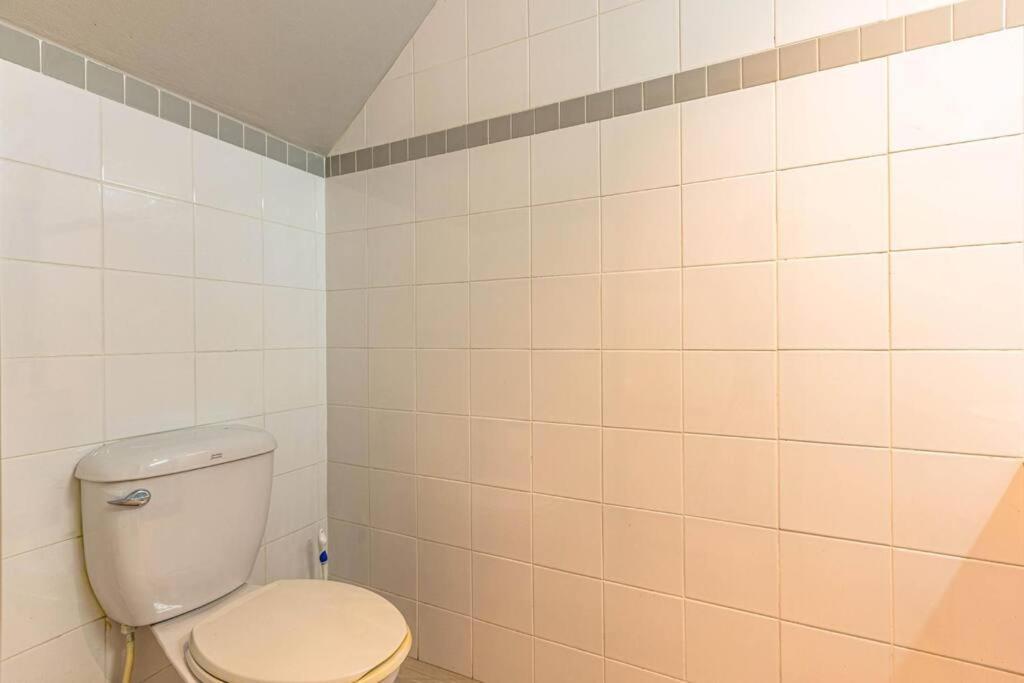 4 Bedroom Townhouse In Great Location! HHQ Buitenkant foto