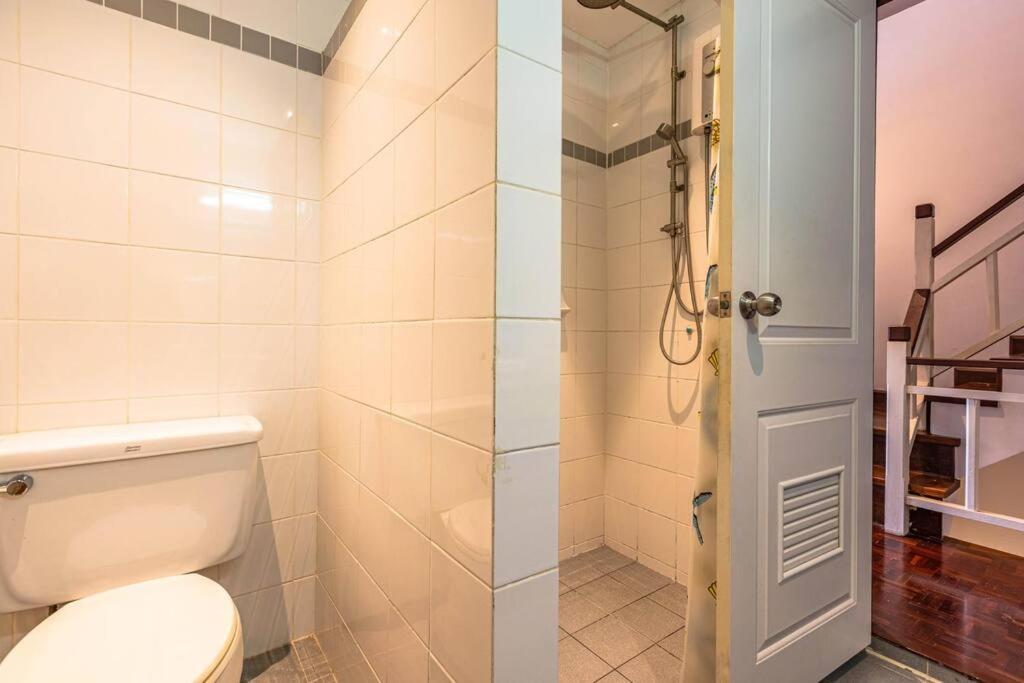 4 Bedroom Townhouse In Great Location! HHQ Buitenkant foto